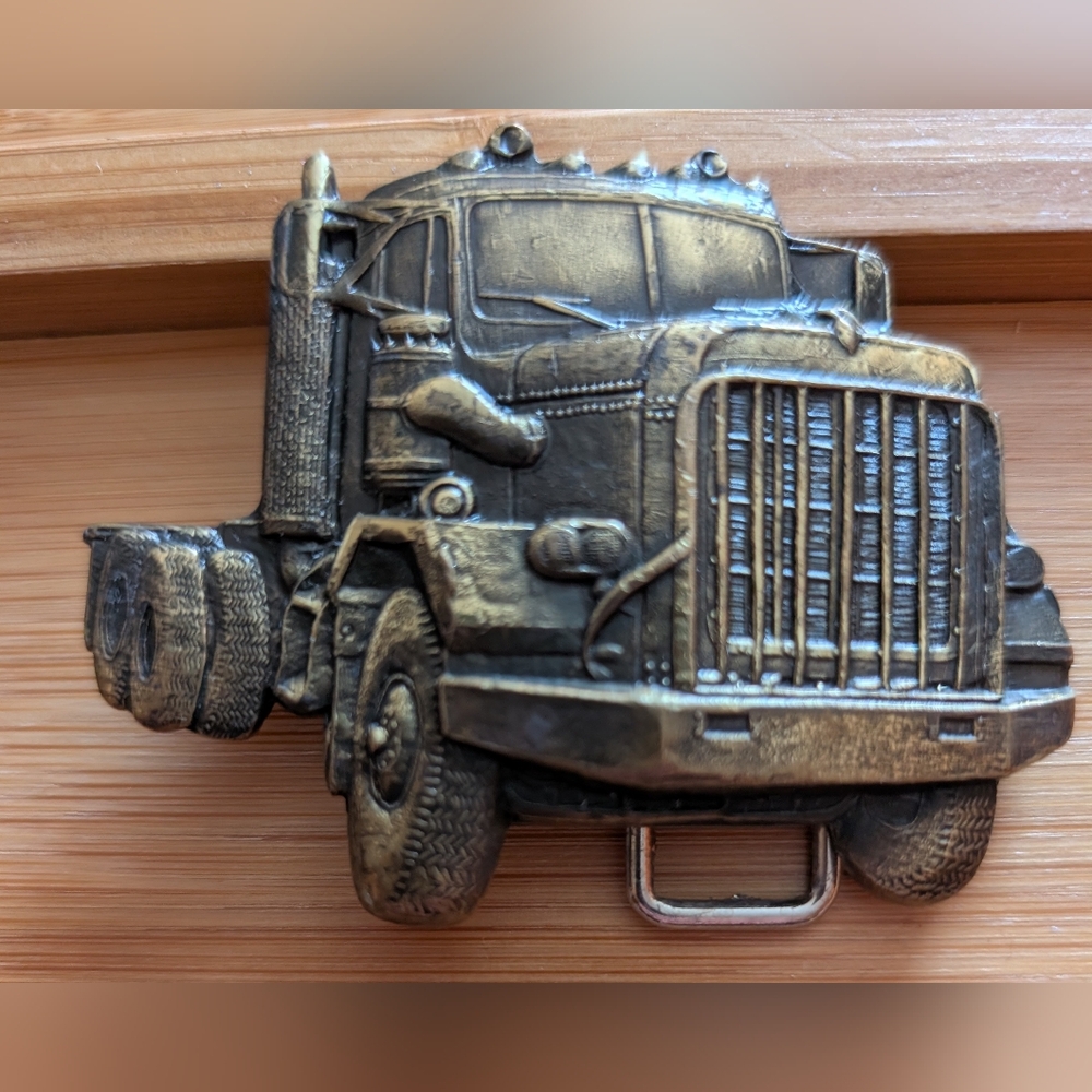 Antique Brass Semi Truck Belt Buckle - Men’s Brown Accent